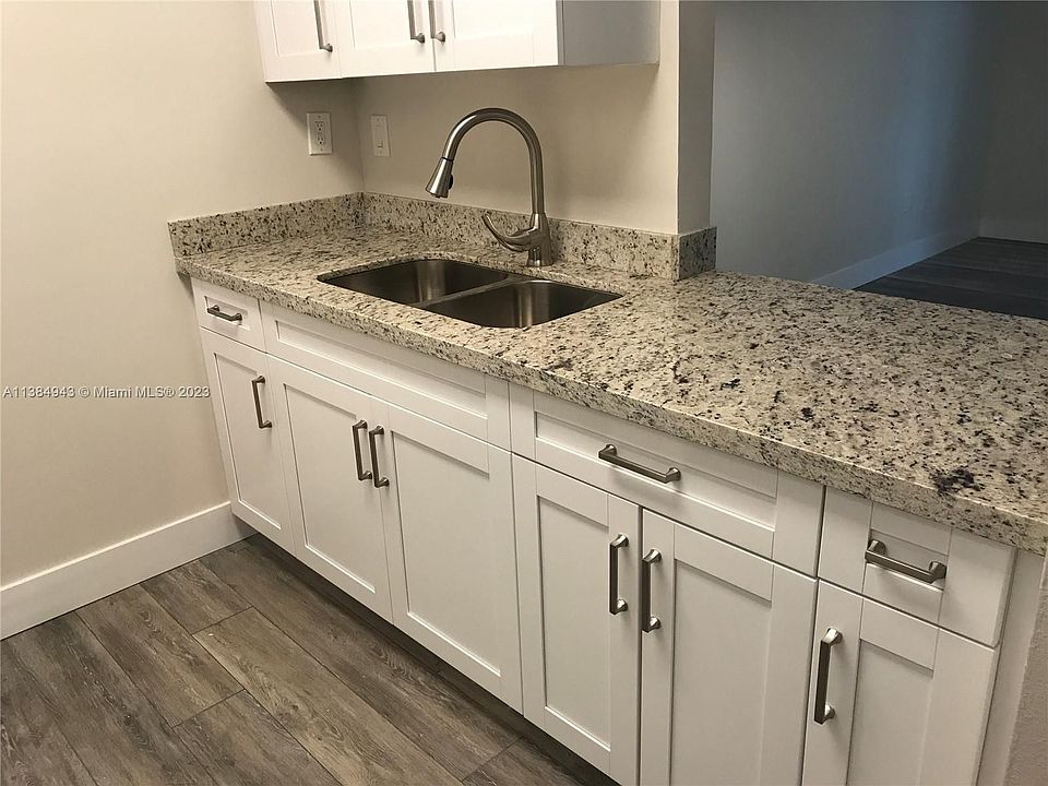 1st image of 270 NW 107th Ave APT 203