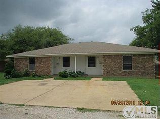 604 S Main St, Aubrey, TX 76227