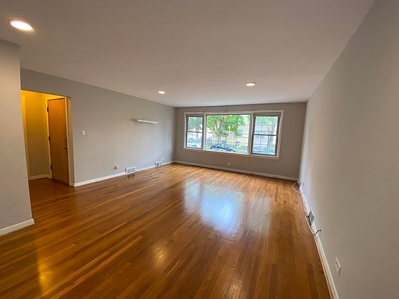 2nd image of 6254 N Washtenaw Ave APT 1