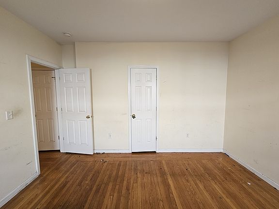 2nd image of 57 Hotchkiss St #B2