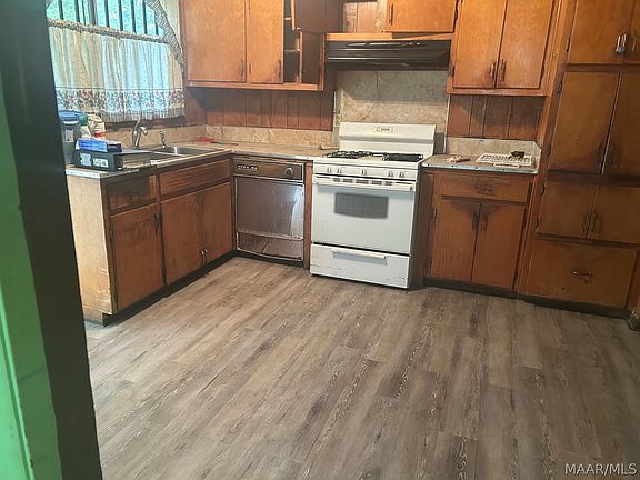 5th image of 303 Bibb St