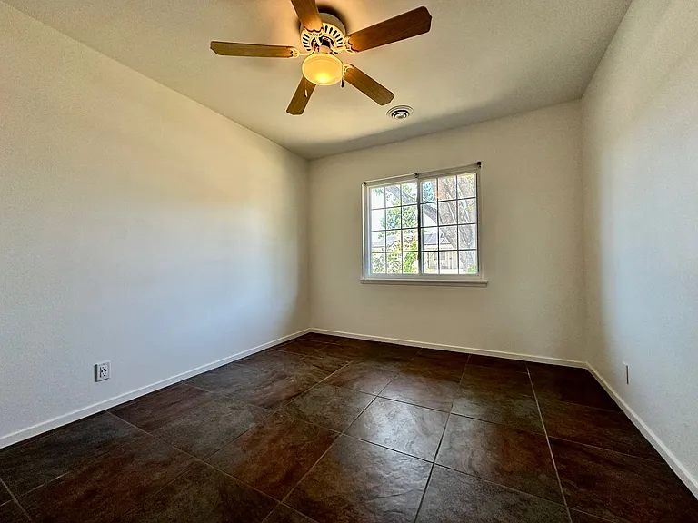 4074 Nulty Dr — Photo 6