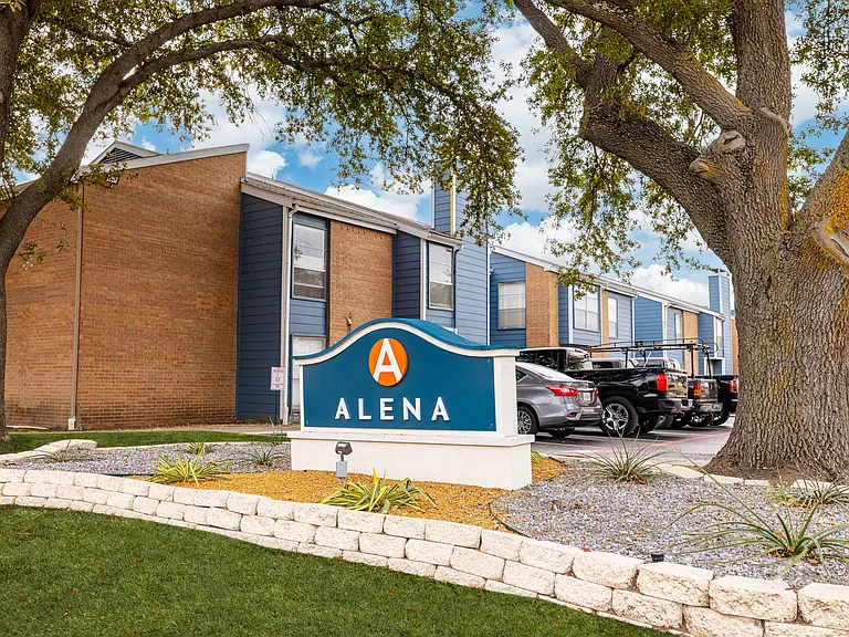 Alena Apartments — Photo 25