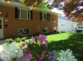 5106 Schofield St, Monona, WI 53716