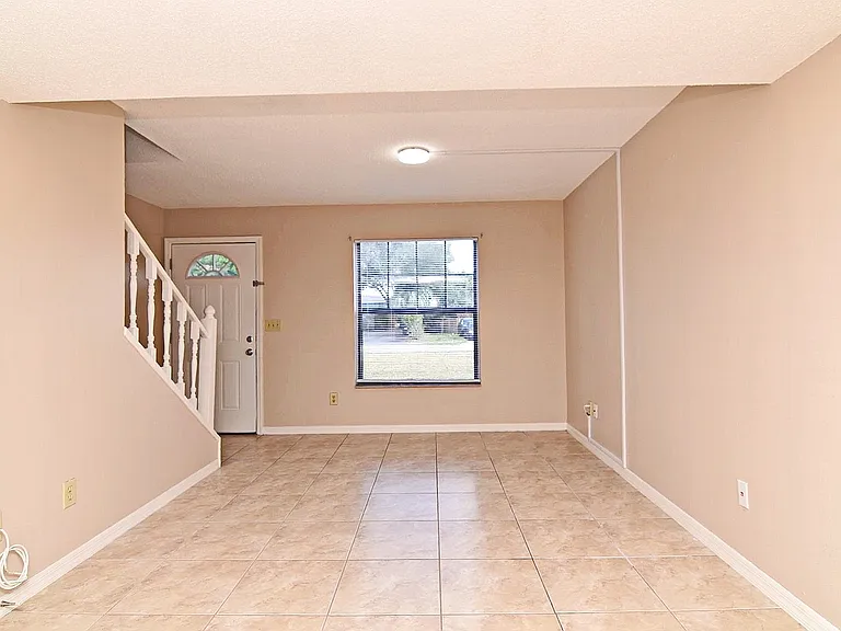 2720 Gray Fox Ln — Photo 4