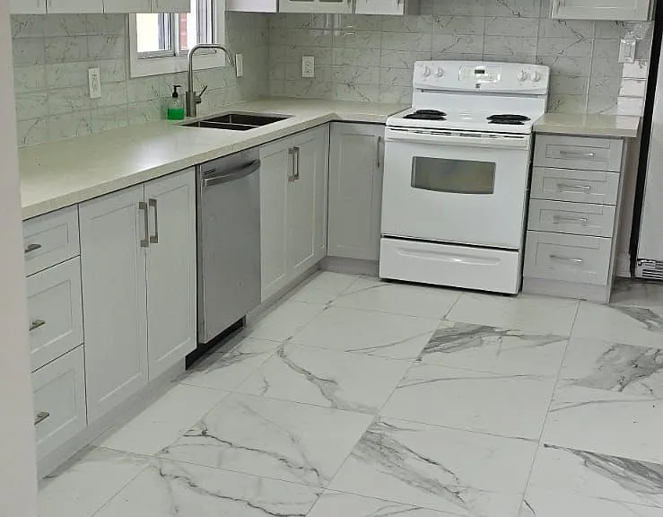 1145 Shadeland Dr — Photo 2