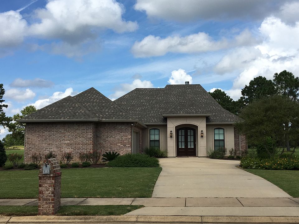 1st image of 111 Clubhouse Dr