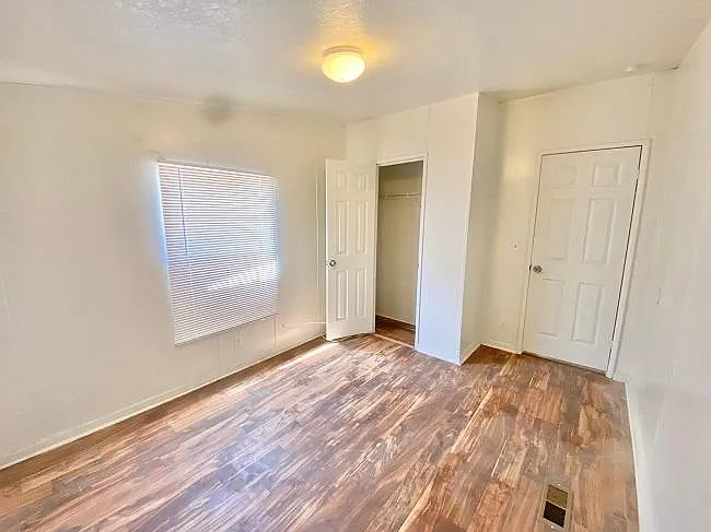 712 S Vaughn Ave #3R — Photo 10