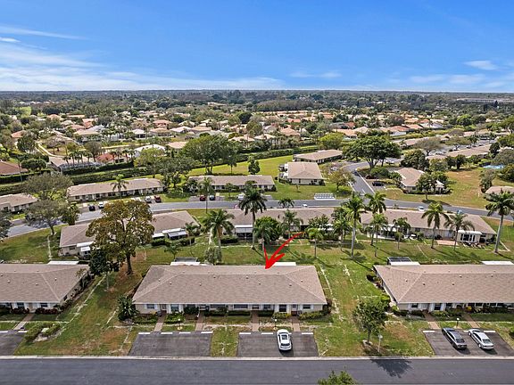 3rd image of 8616 Chevy Chase Drive