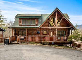 2214 Quiet Valley Way, Sevierville, TN 37862