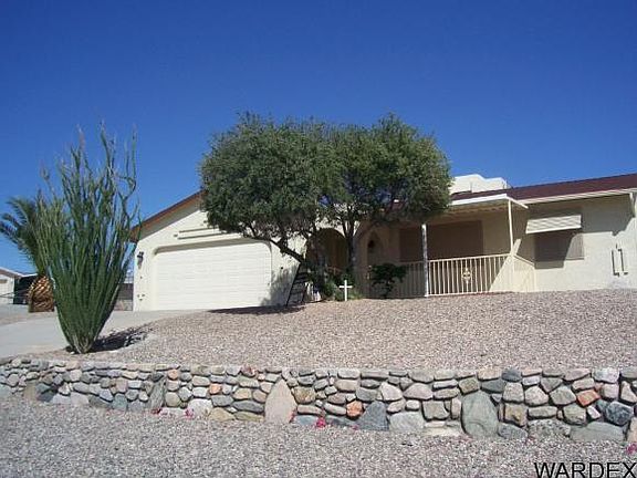 2nd image of 690 Meadows Dr