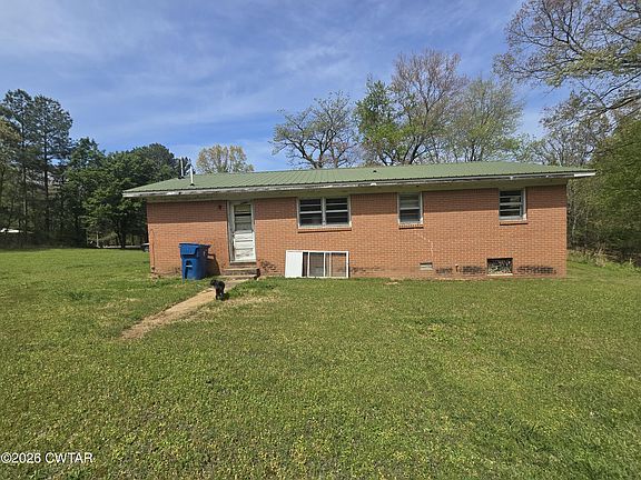 2nd image of 633 Shaw Rd