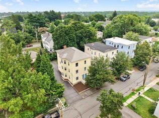 68 9th St, Providence, RI 02906