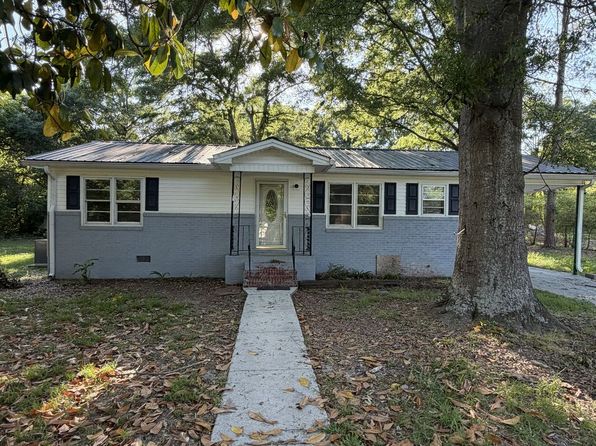 156 Silver Cir