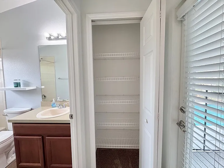502 Viola Dr — Photo 29