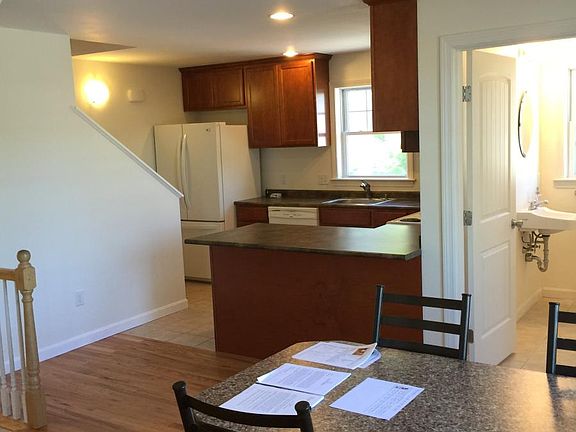 Kitchen & Dinning room