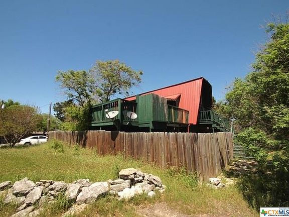 2nd image of 20 Vista Dr