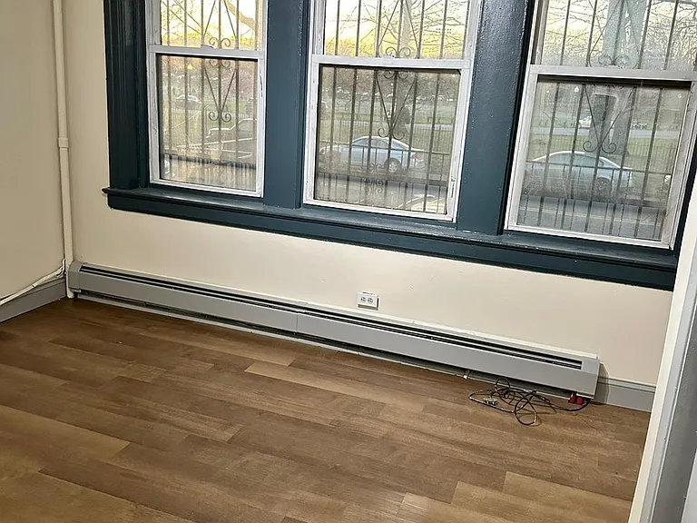 60 Dayton St #1 — Photo 2