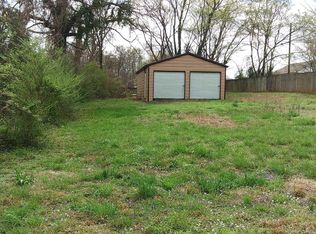 305 Shannon St, Muscle Shoals, AL 35661