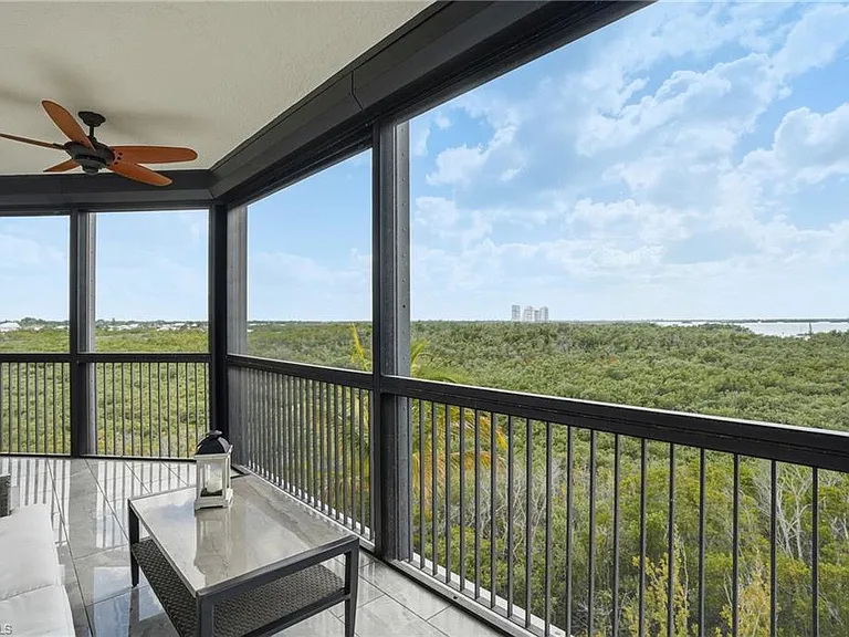 5051 Pelican Colony Blvd #301 — Photo 25