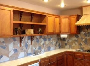 2200 Santa Fe Ave APT B, Long Beach, CA 90810