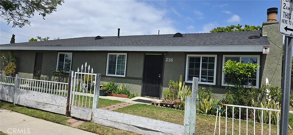 3 bed, 1300 sqft, $3,500 — Photo 1