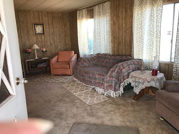 5th image of 3033 Lake Dr
