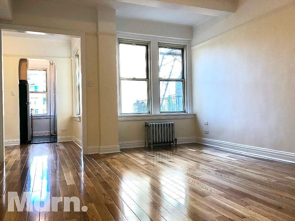 1st image of 25 E 10th St APT 9C