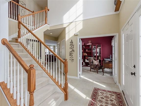 4th image of 5968 Woodside Cir
