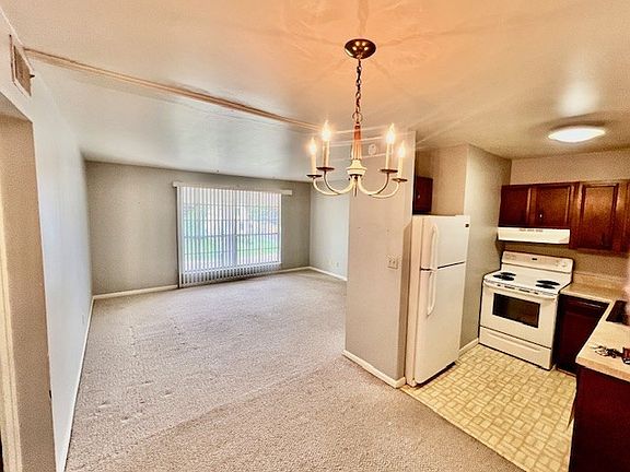 3rd image of 5326 N Humboldt Ave #204