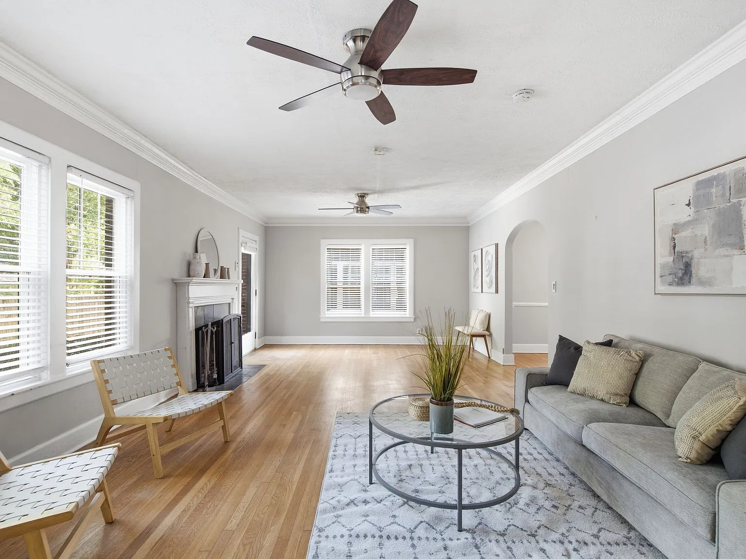 866 Moreland Ave SE — Photo 2