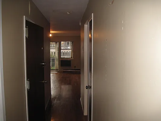 Rented by 18 REALTY | media 29