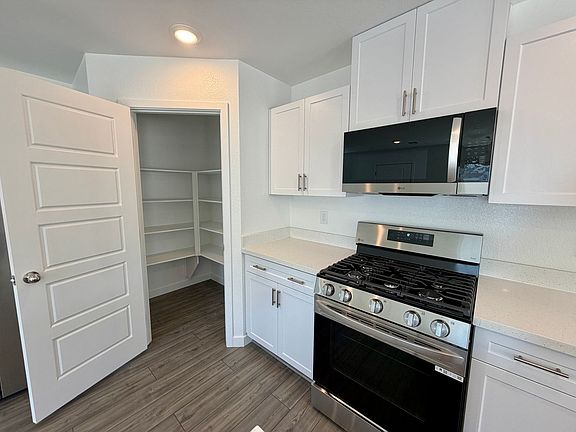 5th image of 4234 Vivenda St #3