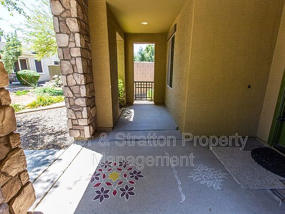 5th image of 836 E Zesta Ln