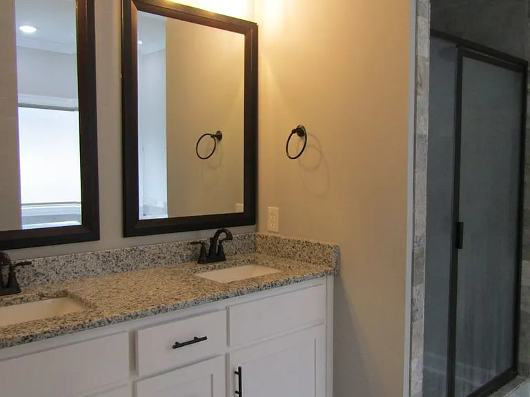 212 Savannah Dr — Photo 11