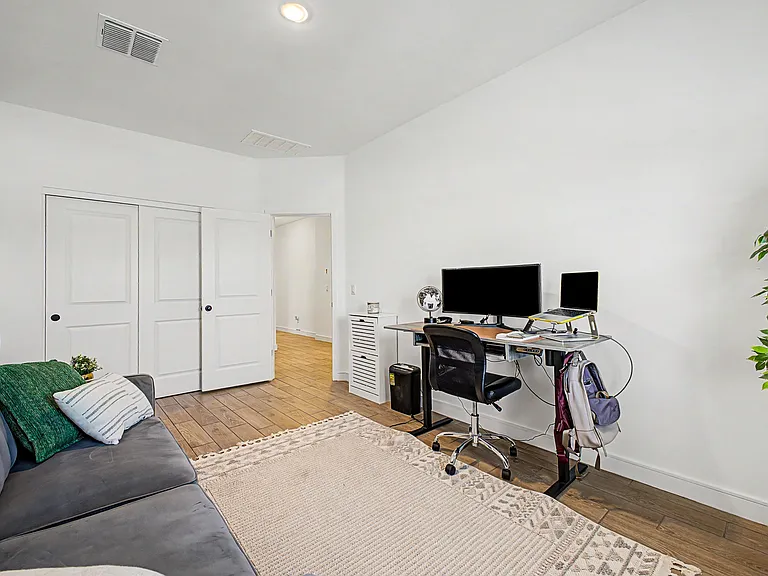 Spacious Relaxing Office Space