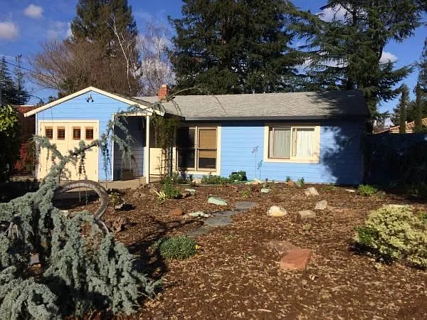 4215 Suzanne Dr — Photo 1