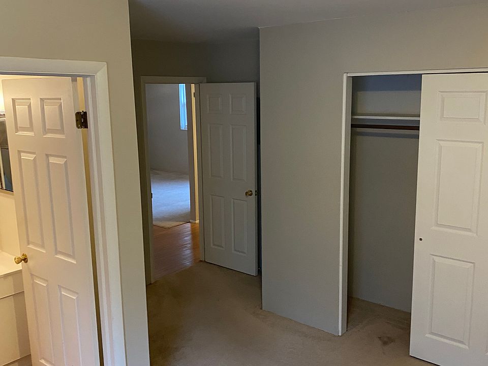 master bedroom with en suite