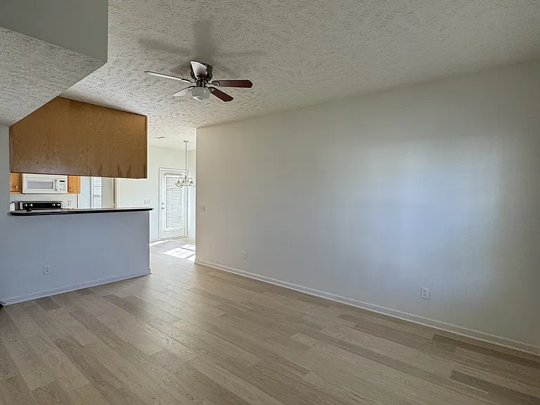 419 Tulane Ct — Photo 10