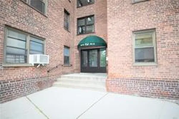 Sold by Landmark International Real Estate, LLC | media 1