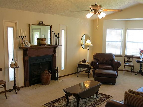 4th image of 3645 Flintwood Cir