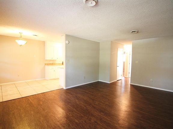 5th image of 2208 S South St #1