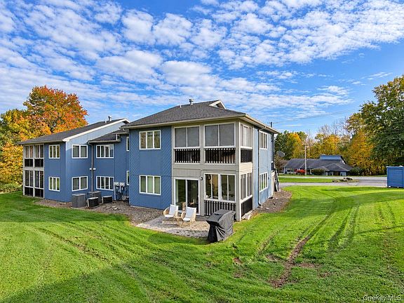 5th image of 432 Villa Roma Road #2A