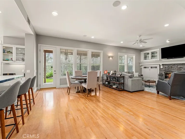 46 Downfield Way — Photo 7