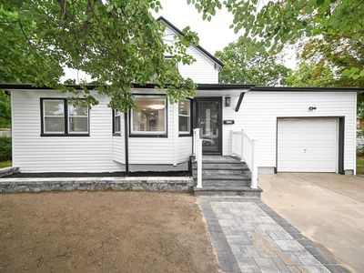 520 Farrington Road, Oceanside, NY, 11572