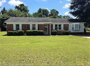 3333 Raintree Dr, Fayetteville, NC 28304