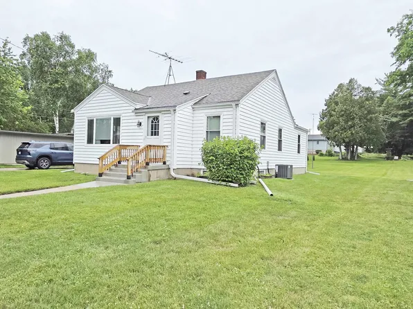 1404 Center St, Watertown, WI 53098