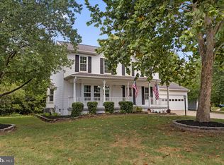 1929 E Beech Rd, Sterling, VA 20164