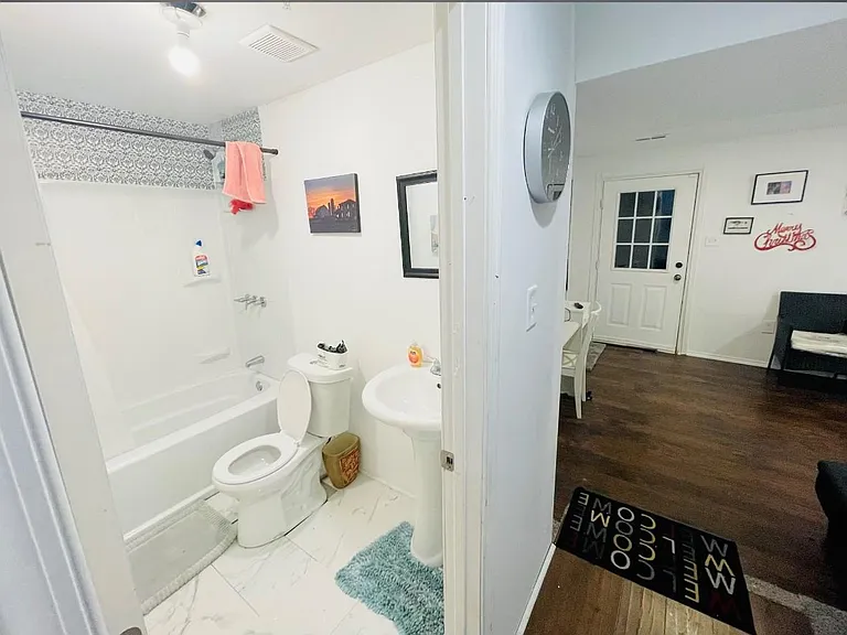 basement bathroom3