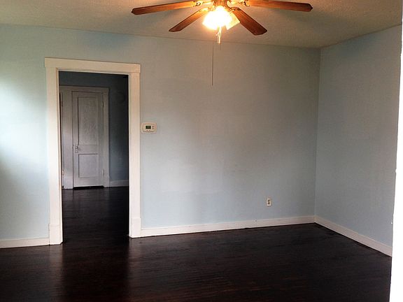 2nd image of 421 E Brandeis Ave